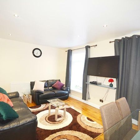London Modern 4 Bedroom Apartment Exterior photo