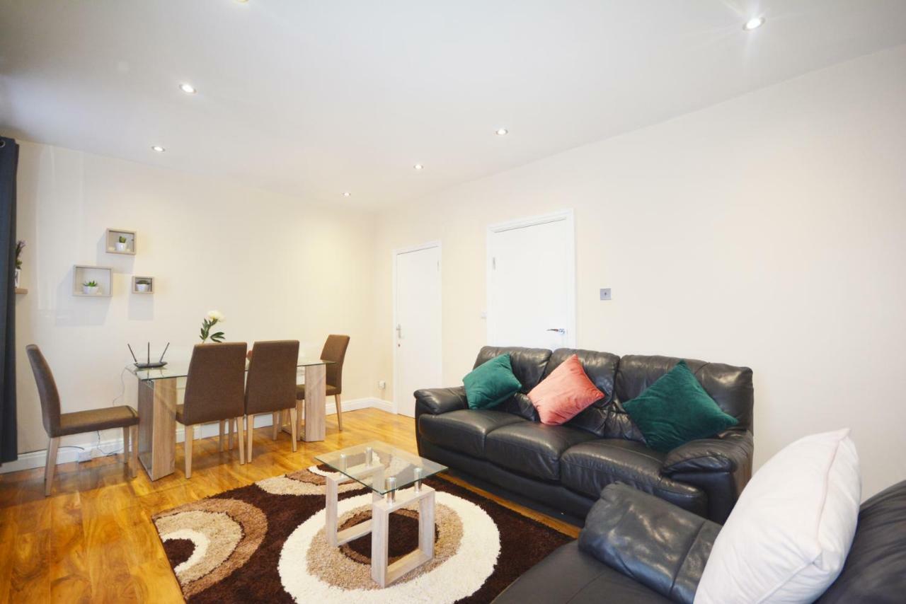 London Modern 4 Bedroom Apartment Exterior photo